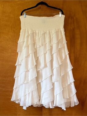 Off white Tiered Ruffle A-Line Skirt with Smocked Waist size XL